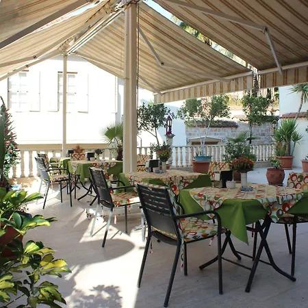 Reutlingen Hof 3* Antalya