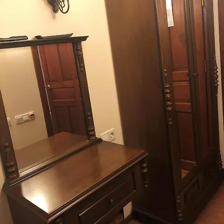 Reutlingen Hof מלון 3*