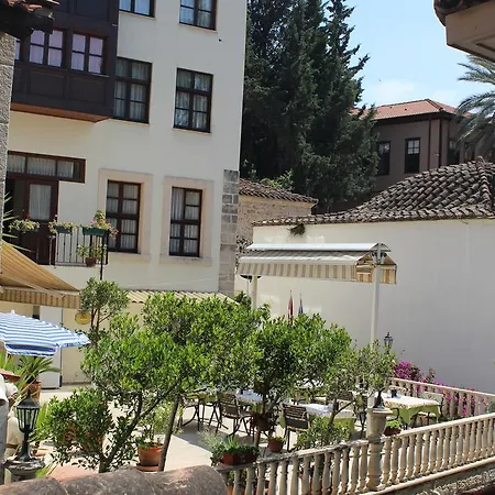 Reutlingen Hof אנטליה